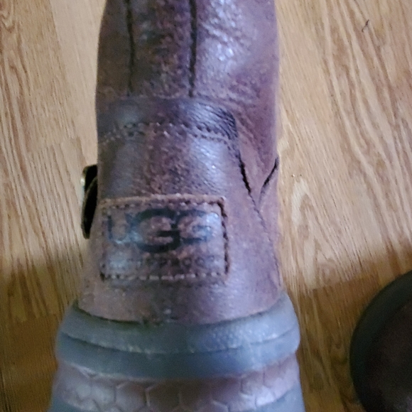 🥾🥾Ugg snow boot 3m thinsulate size8🥾🥾 - Picture 4 of 6